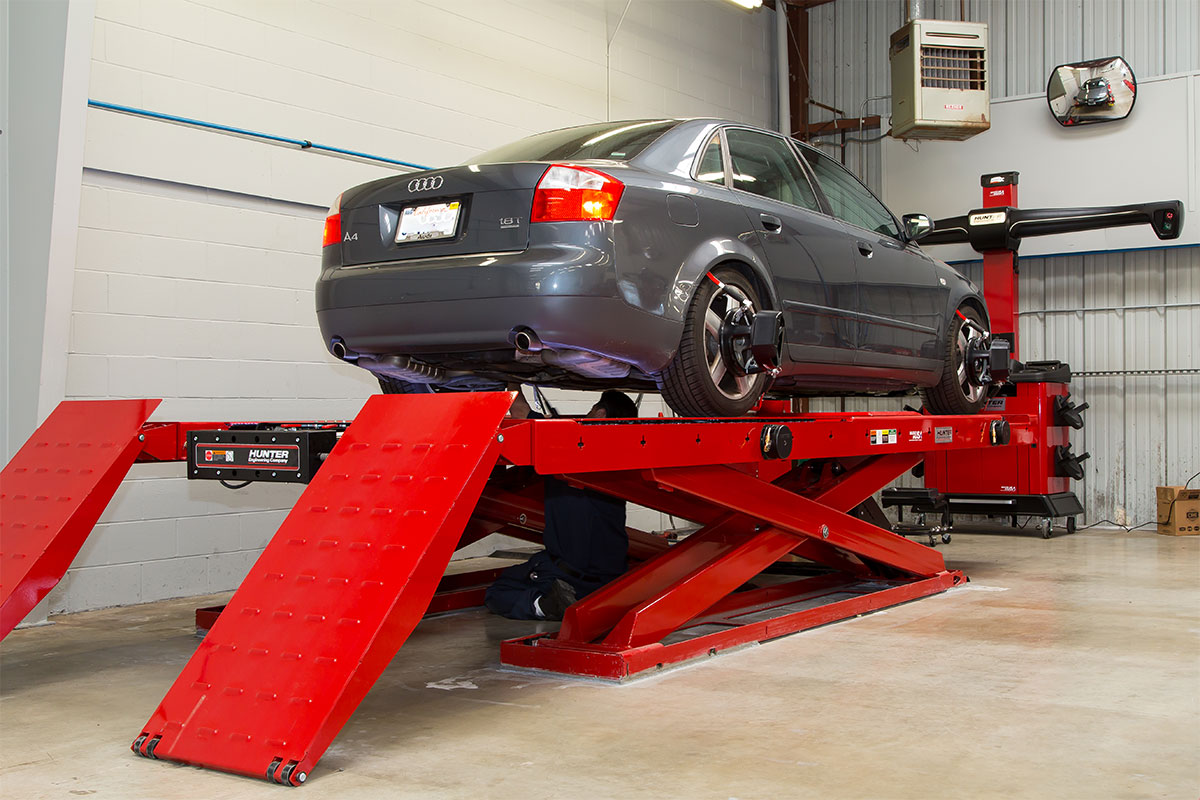 testimonial-lloyds-photo01.jpg lloyd's tire and auto care hunter engineering testimonial