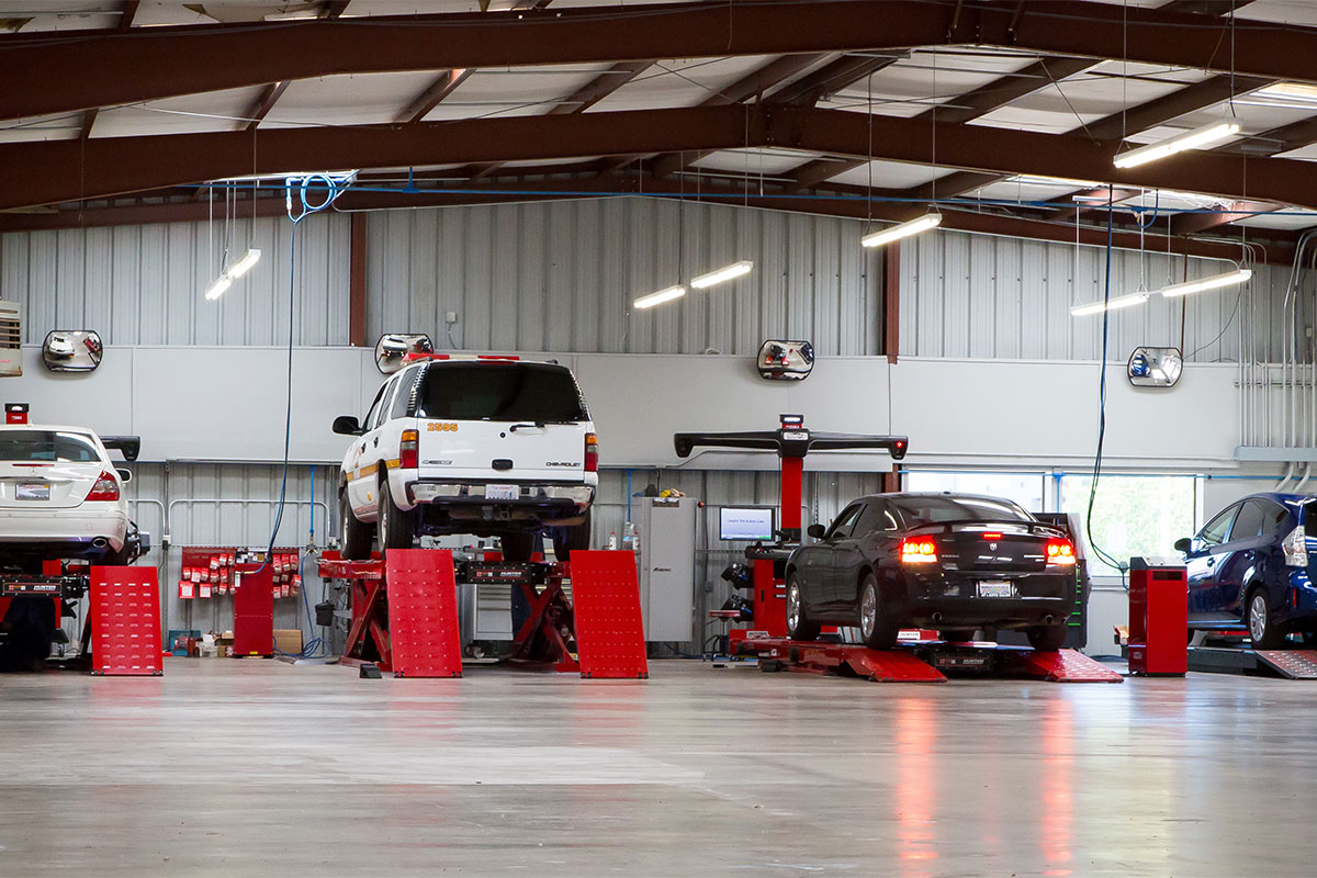testimonial-lloyds-photo05.jpg lloyd's tire and auto care hunter engineering testimonial
